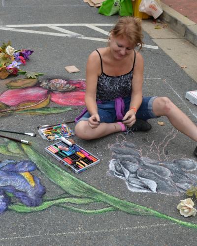 Lara Klopp at Via Colori